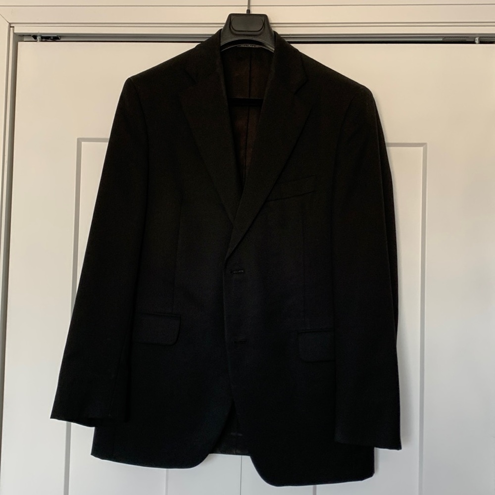 Mens size 38 small suit jacket, used condition.